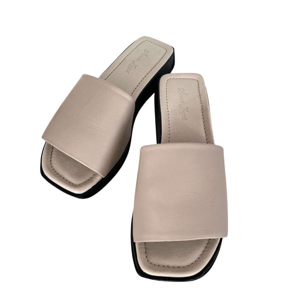 NWOT European Anna Lucci Beige Leather Slide Sandals with Black Soles - Picture 3 of 8